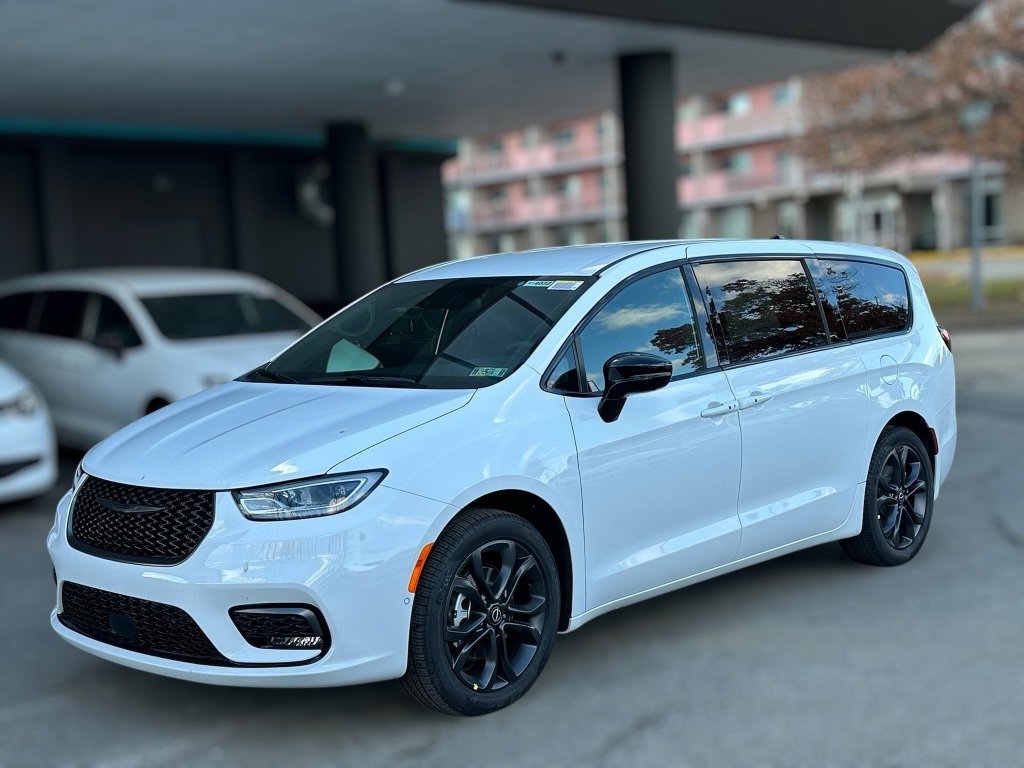 New 2026 Chrysler Pacifica Select image 30