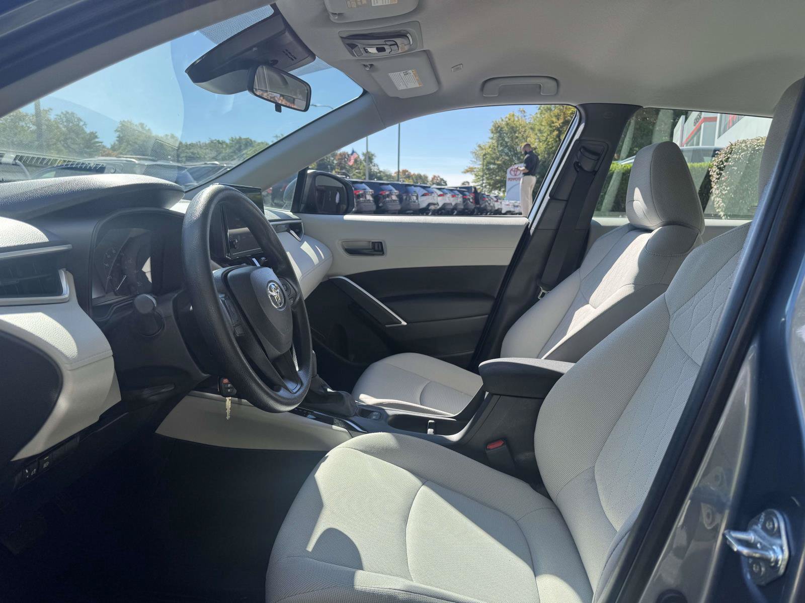 Used 2024 Toyota Corolla Cross L AWD/4WD image 17