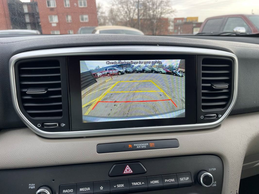 Used 2022 Kia Sportage LX image 25