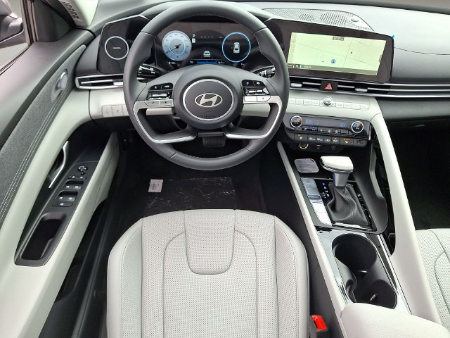 New 2026 Hyundai Elantra Limited FWD image 8