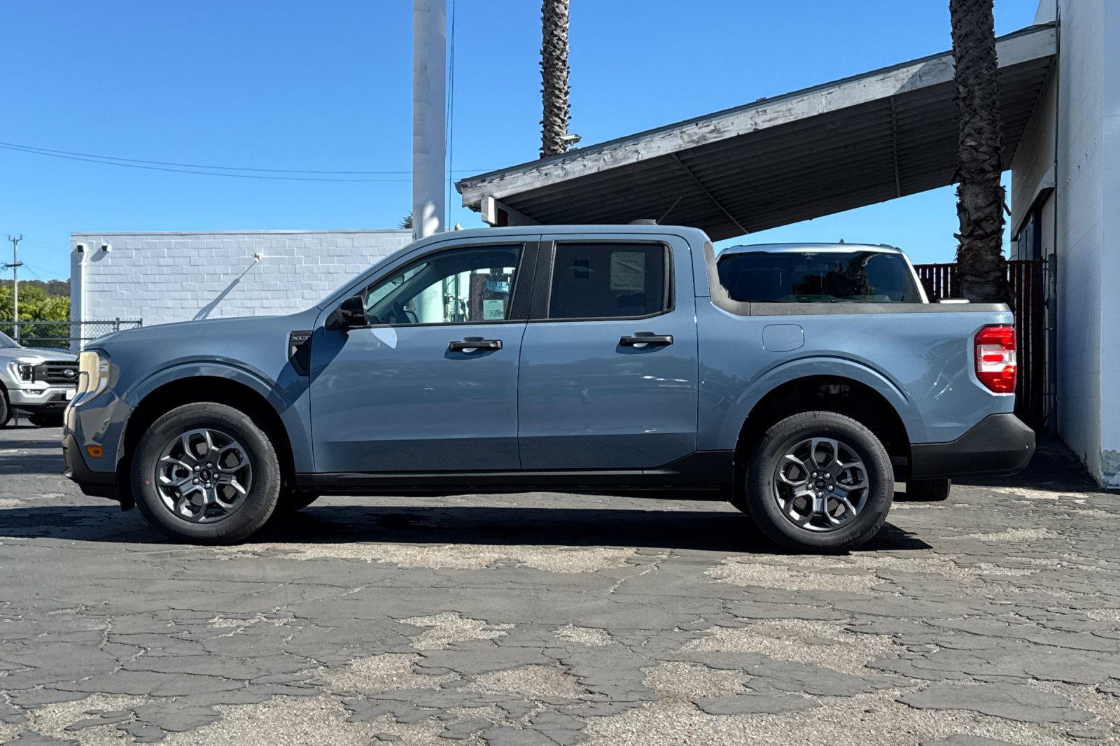 New 2026 Ford Maverick XLT w/ XLT Luxury Package FWD image 7