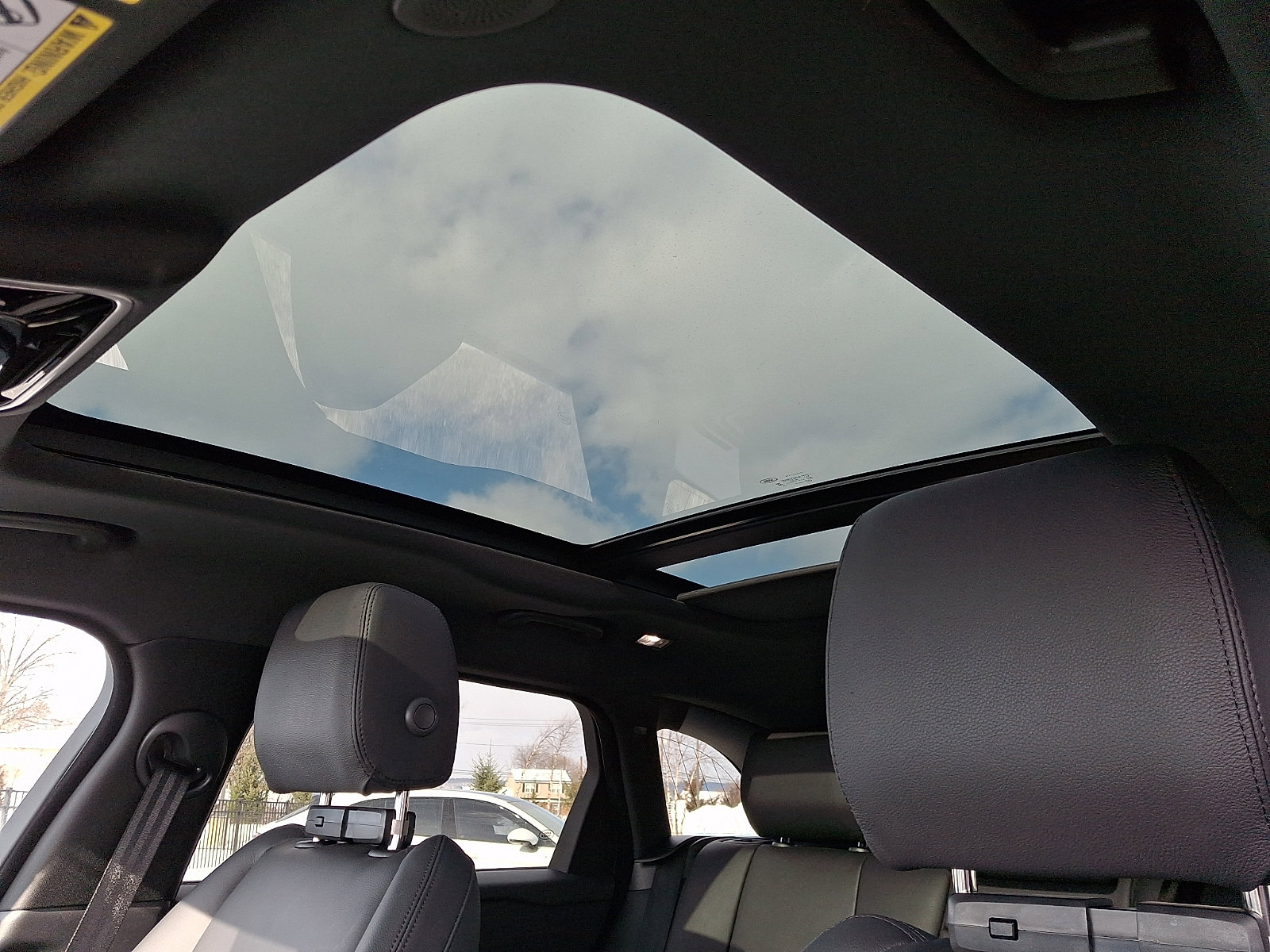 Used 2026 Land Rover Range Rover Velar Dynamic SE image 14