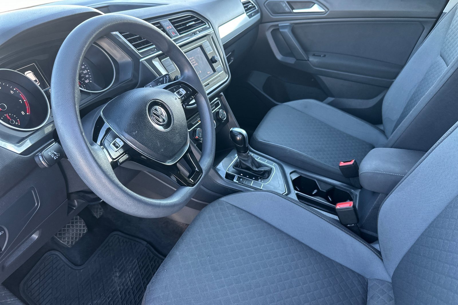 Used 2019 Volkswagen Tiguan S w/ Driver Assistance Package image 9