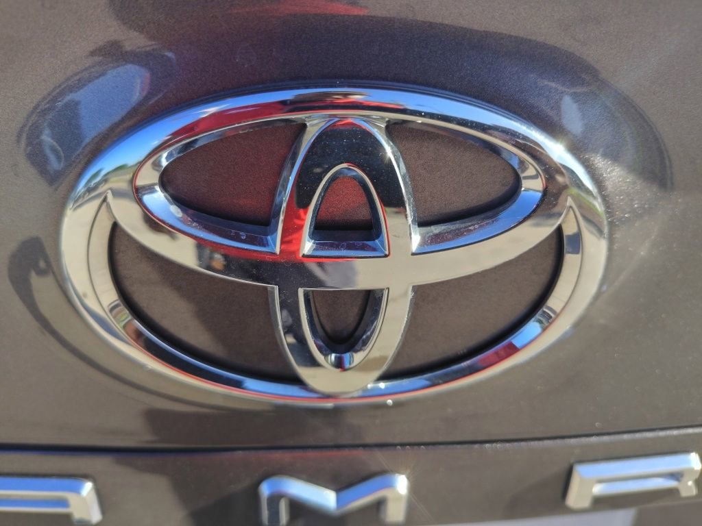 Used 2024 Toyota Camry SE FWD image 10