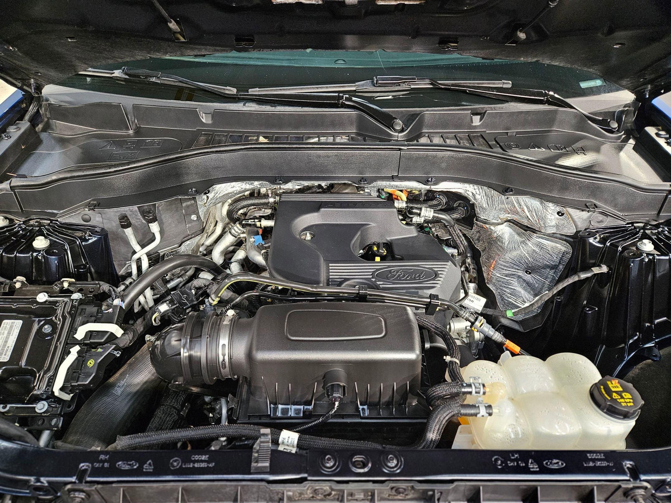 Used 2020 Ford Explorer XLT w/ Equipment Group 202A image 19