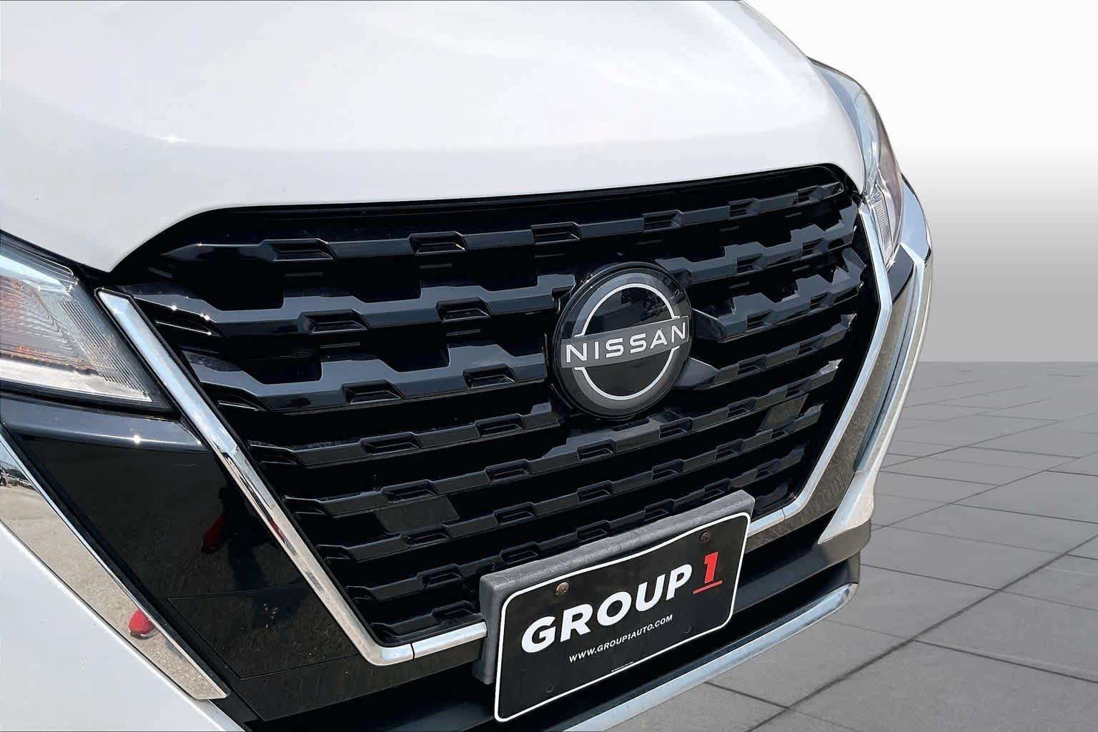 Used 2024 Nissan Kicks S FWD image 29
