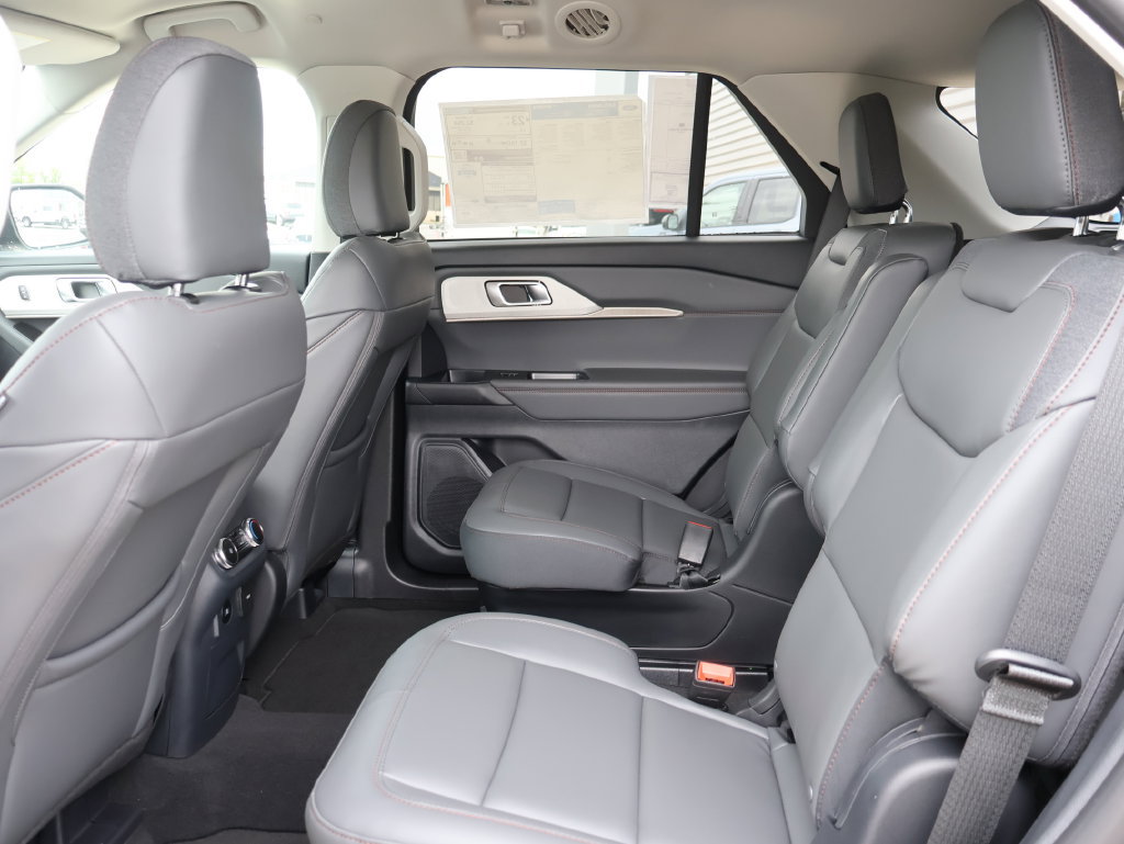 New 2026 Ford Explorer Active w/ Active Comfort Package AWD/4WD image 19