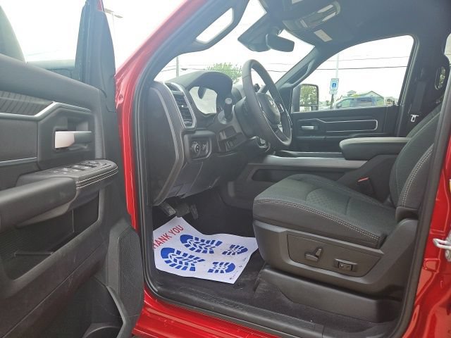 New 2026 RAM 2500 Big Horn AWD/4WD image 18