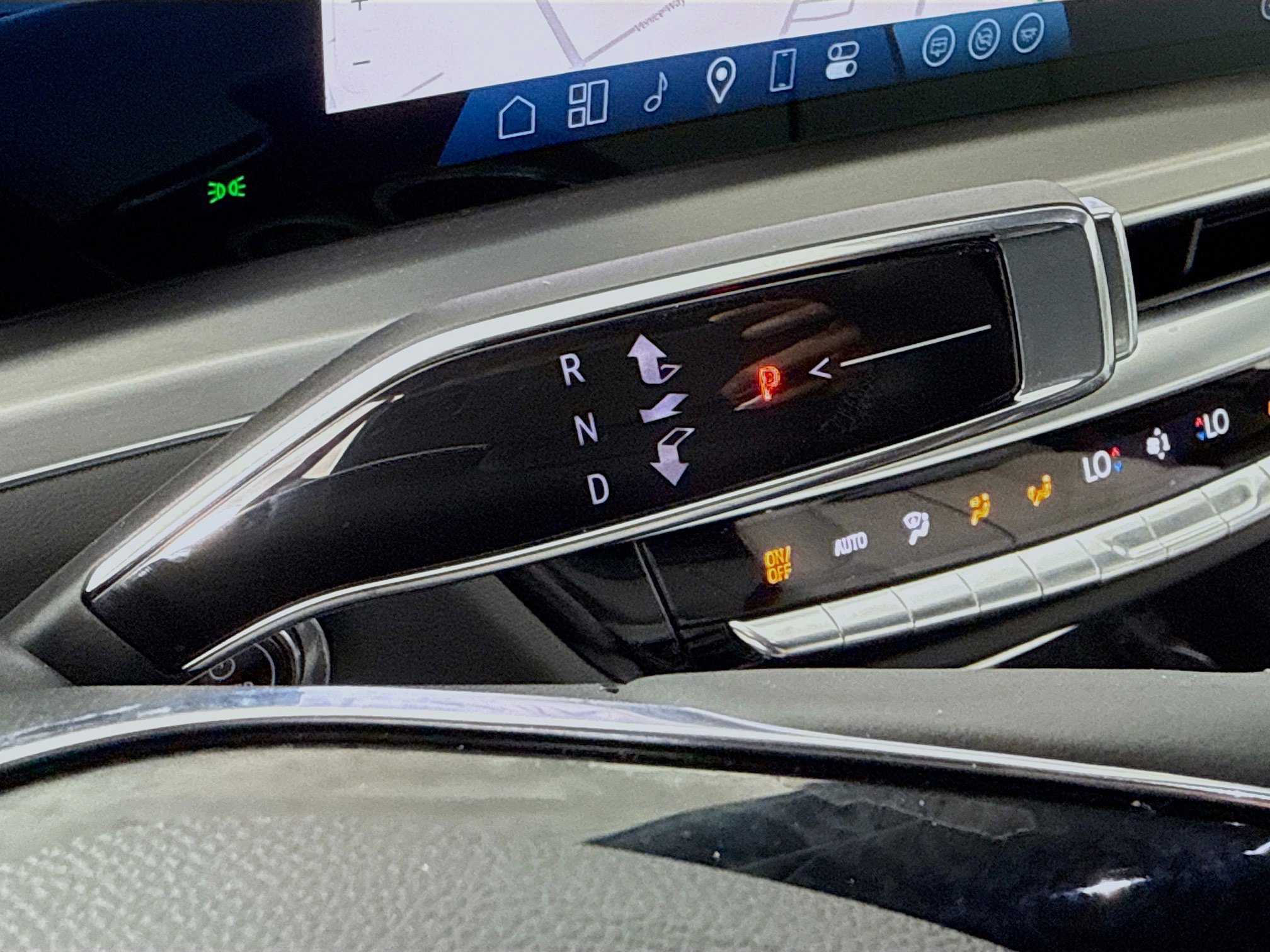 Used 2025 Cadillac Lyriq Sport image 17