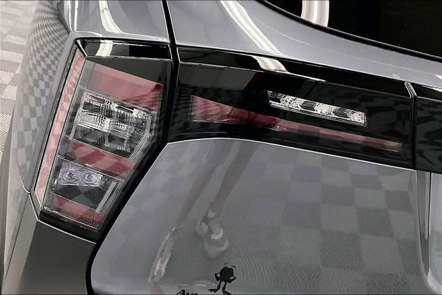 New 2026 Nissan Kicks SV image 18