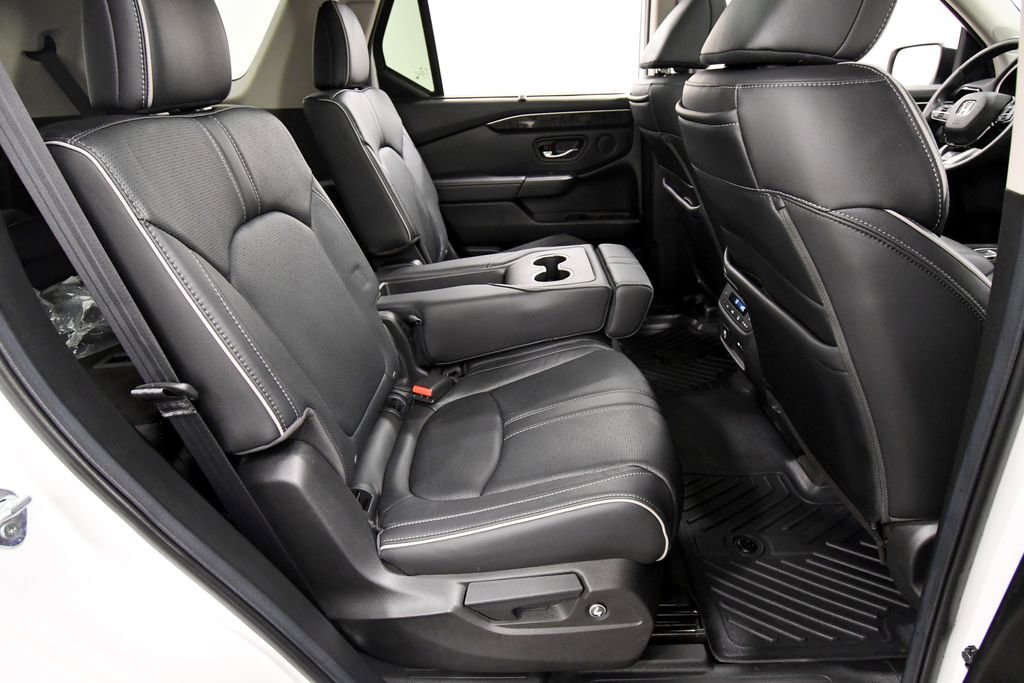 Certified 2025 Honda Pilot Elite image 18