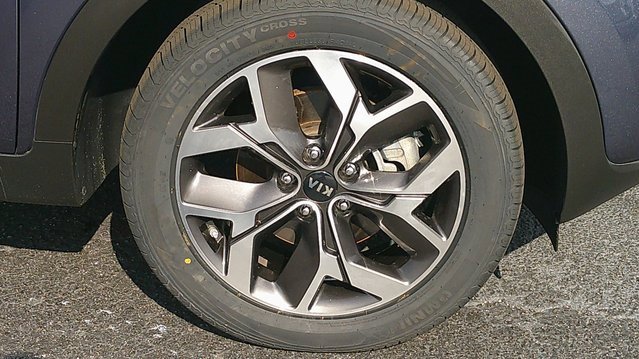 Used 2020 Kia Sportage EX image 26