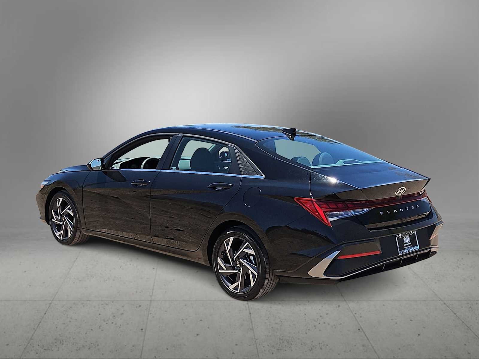 Certified 2025 Hyundai Elantra SEL FWD image 6