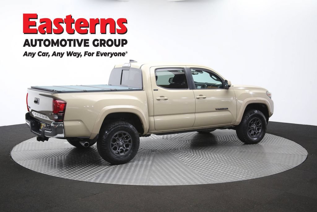 Used 2018 Toyota Tacoma SR5 AWD/4WD image 40