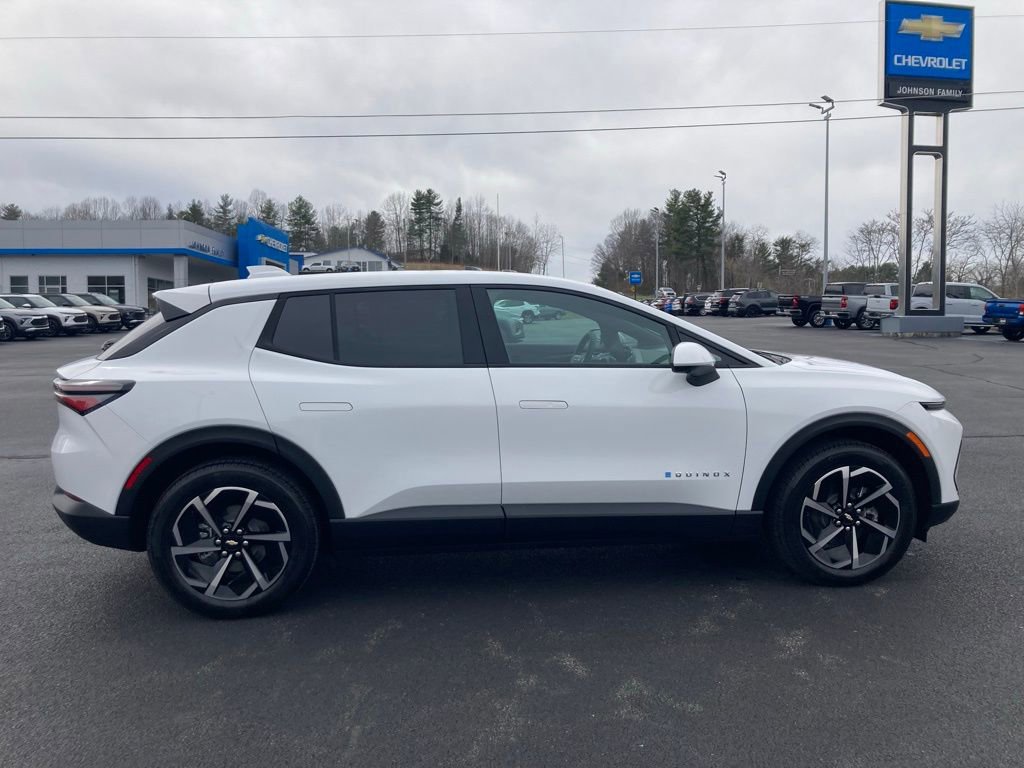 New 2026 Chevrolet Equinox EV LT w/ Comfort Package image 9
