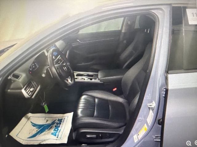 Used 2022 Honda Accord Touring image 8