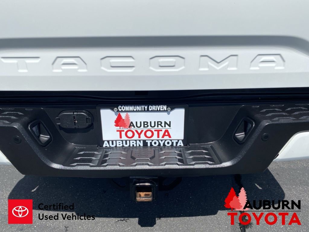 Certified 2023 Toyota Tacoma TRD Off-Road w/ TRD Premium Off Road Package AWD/4WD image 10