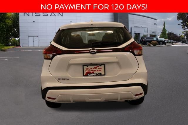 New 2025 Nissan Kicks Play S image 3