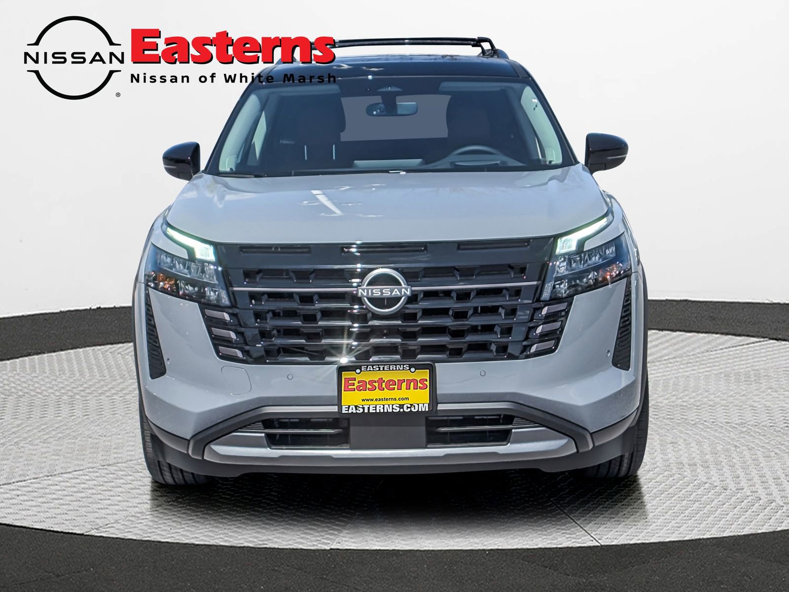 New 2026 Nissan Pathfinder Platinum image 4