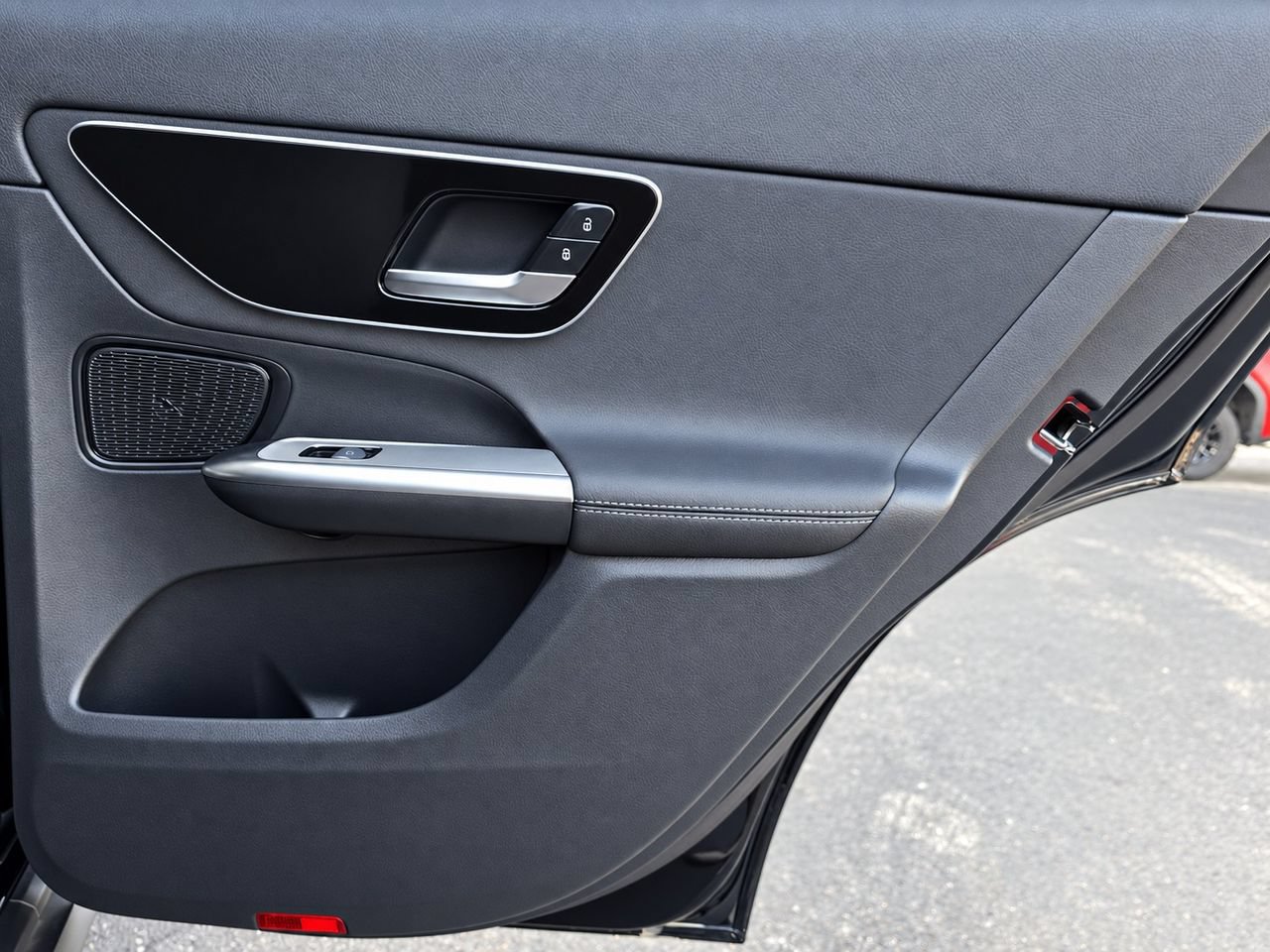 New 2027 Mercedes-Benz GLC 300 4MATIC image 36