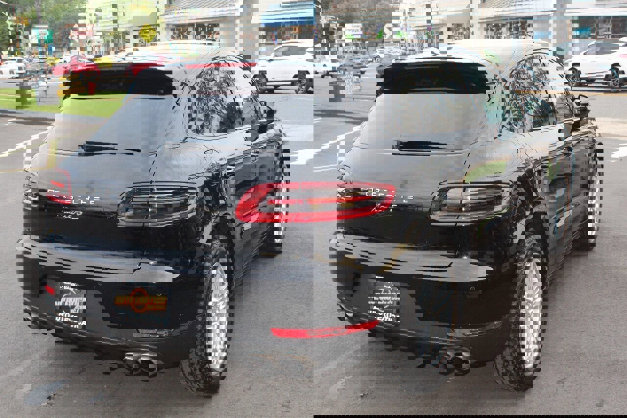 Used 2016 Porsche Macan S image 3