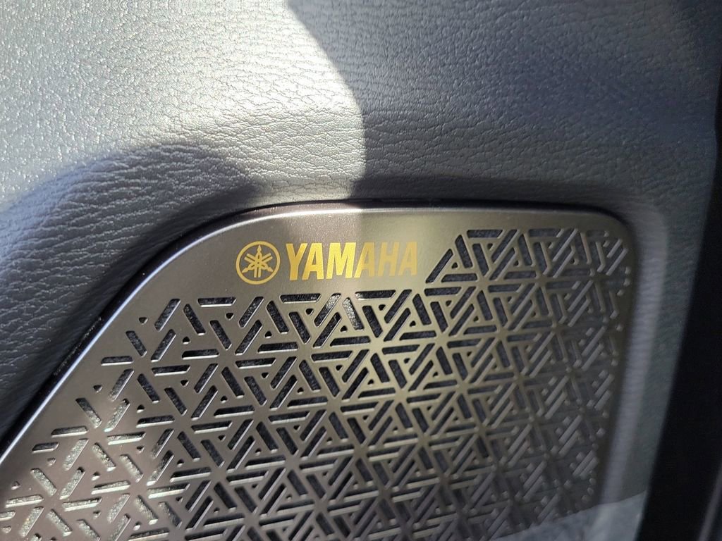 New 2025 Mitsubishi Outlander SE image 25