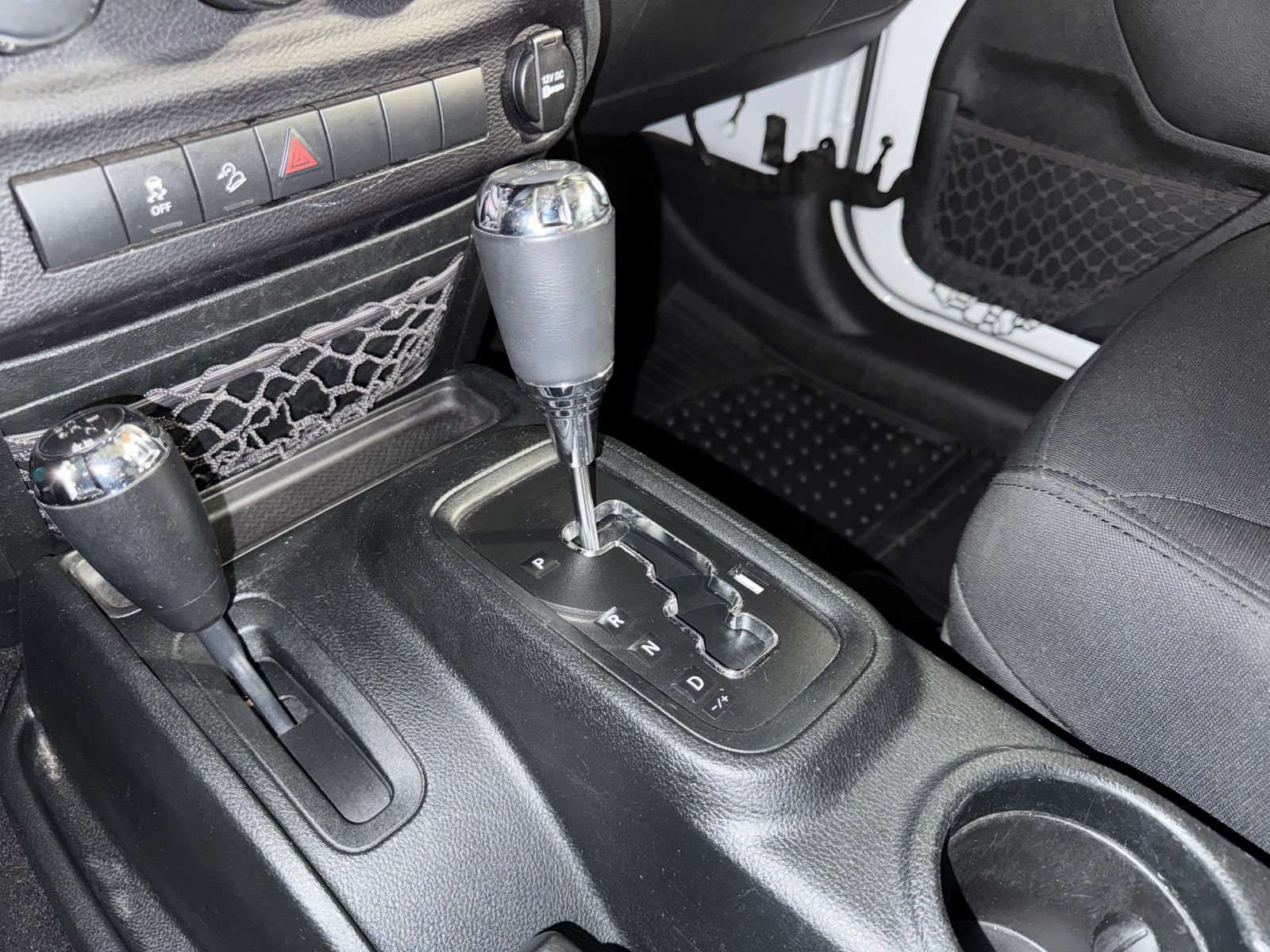 Used 2018 Jeep Wrangler Unlimited Sport S AWD/4WD image 22
