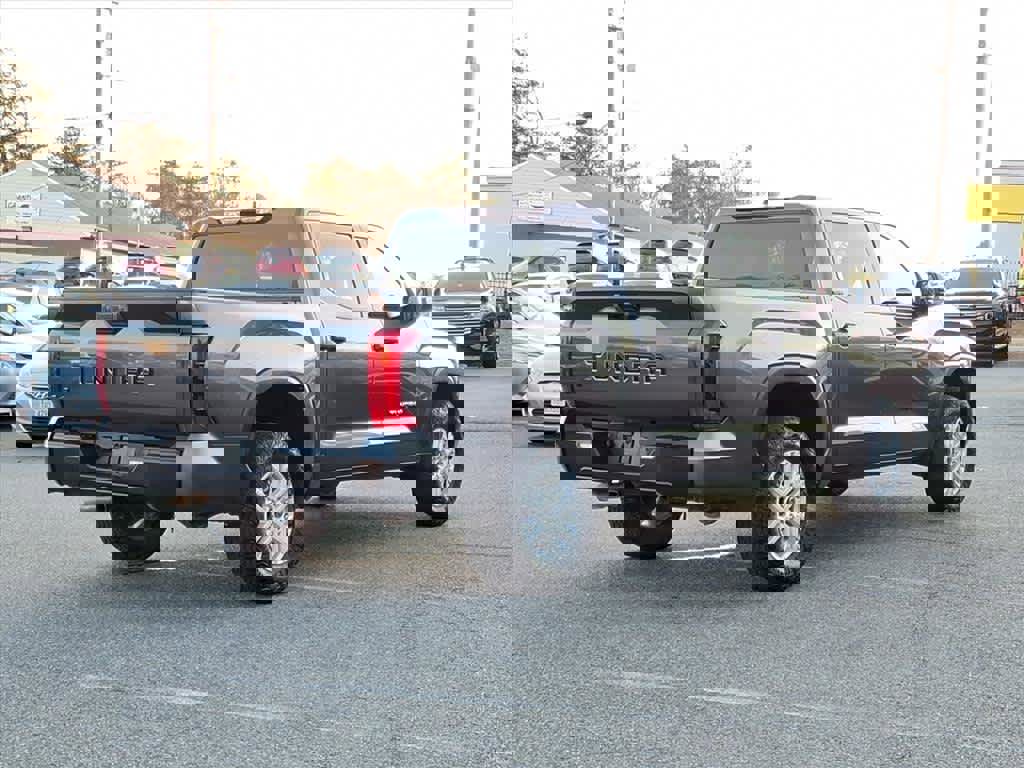 Used 2022 Toyota Tundra SR5 image 7