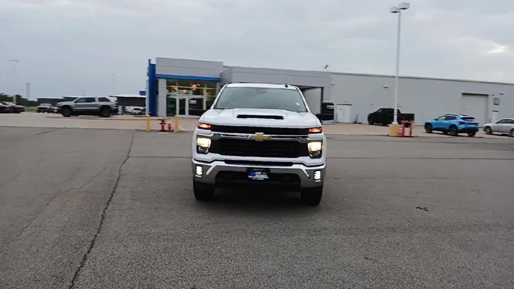 Certified 2025 Chevrolet Silverado 2500 LT image 3