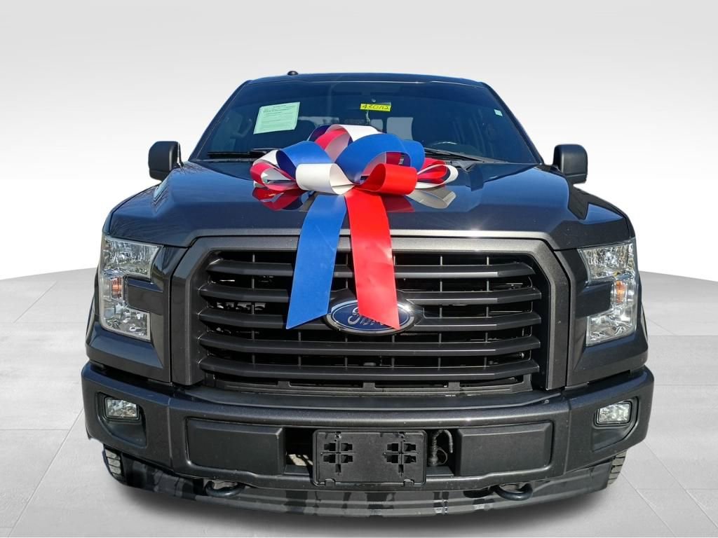 Used 2017 Ford F150 XLT w/ Equipment Group 302A Luxury image 8