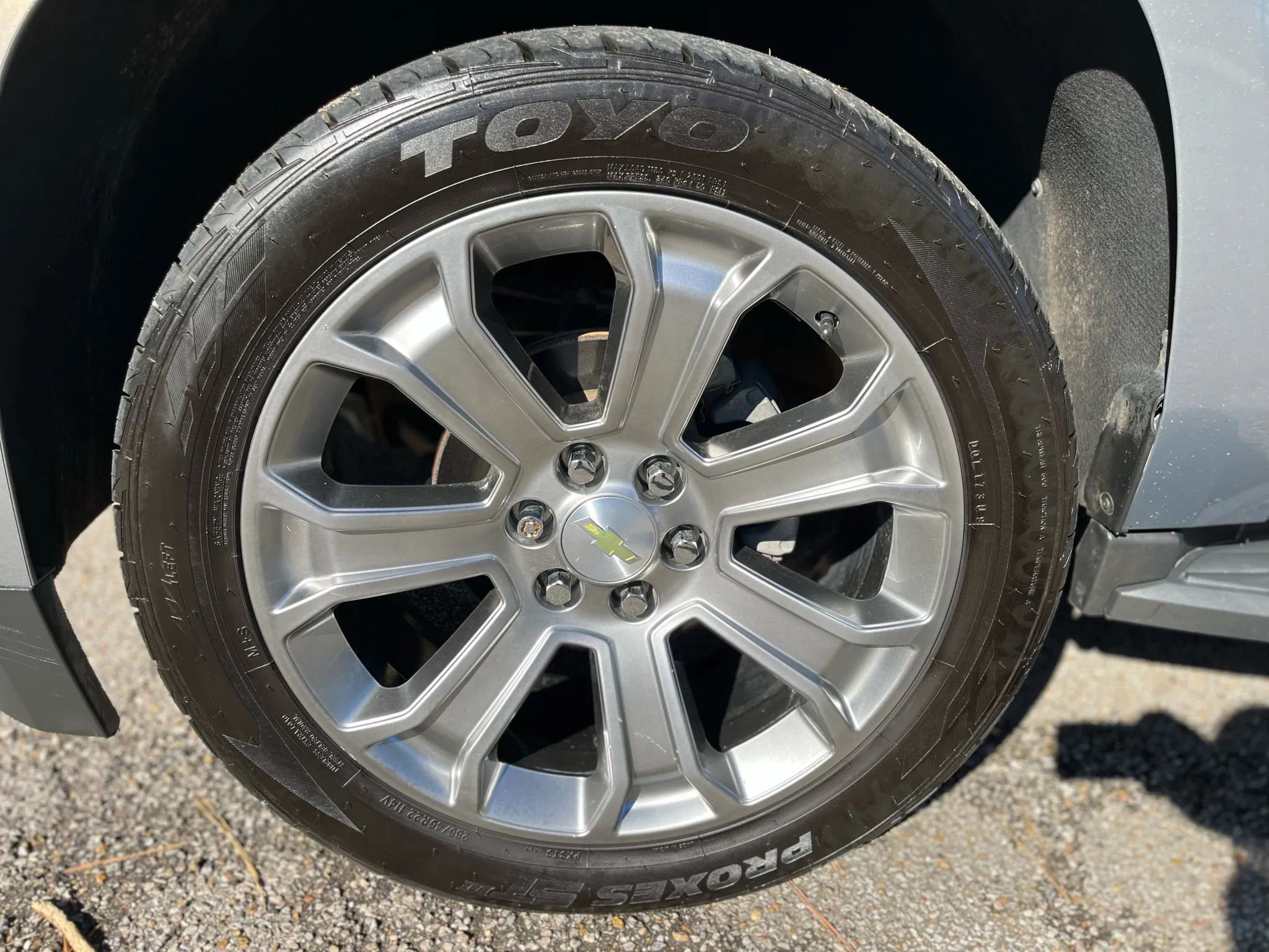 Used 2018 Chevrolet Tahoe LS w/ Enhanced Driver Alert Package RWD image 32