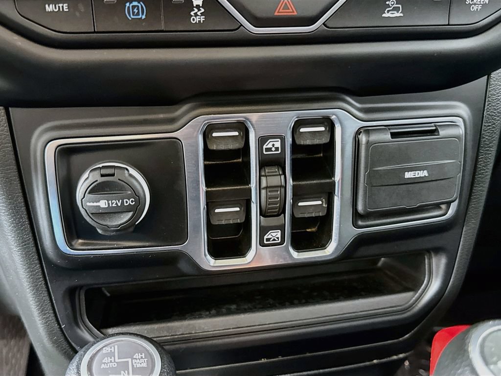 Used 2023 Jeep Wrangler Unlimited w/ 8.4" Radio Group AWD/4WD image 18