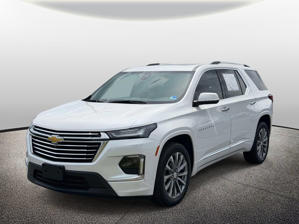 Used 2023 Chevrolet Traverse Premier FWD image 7