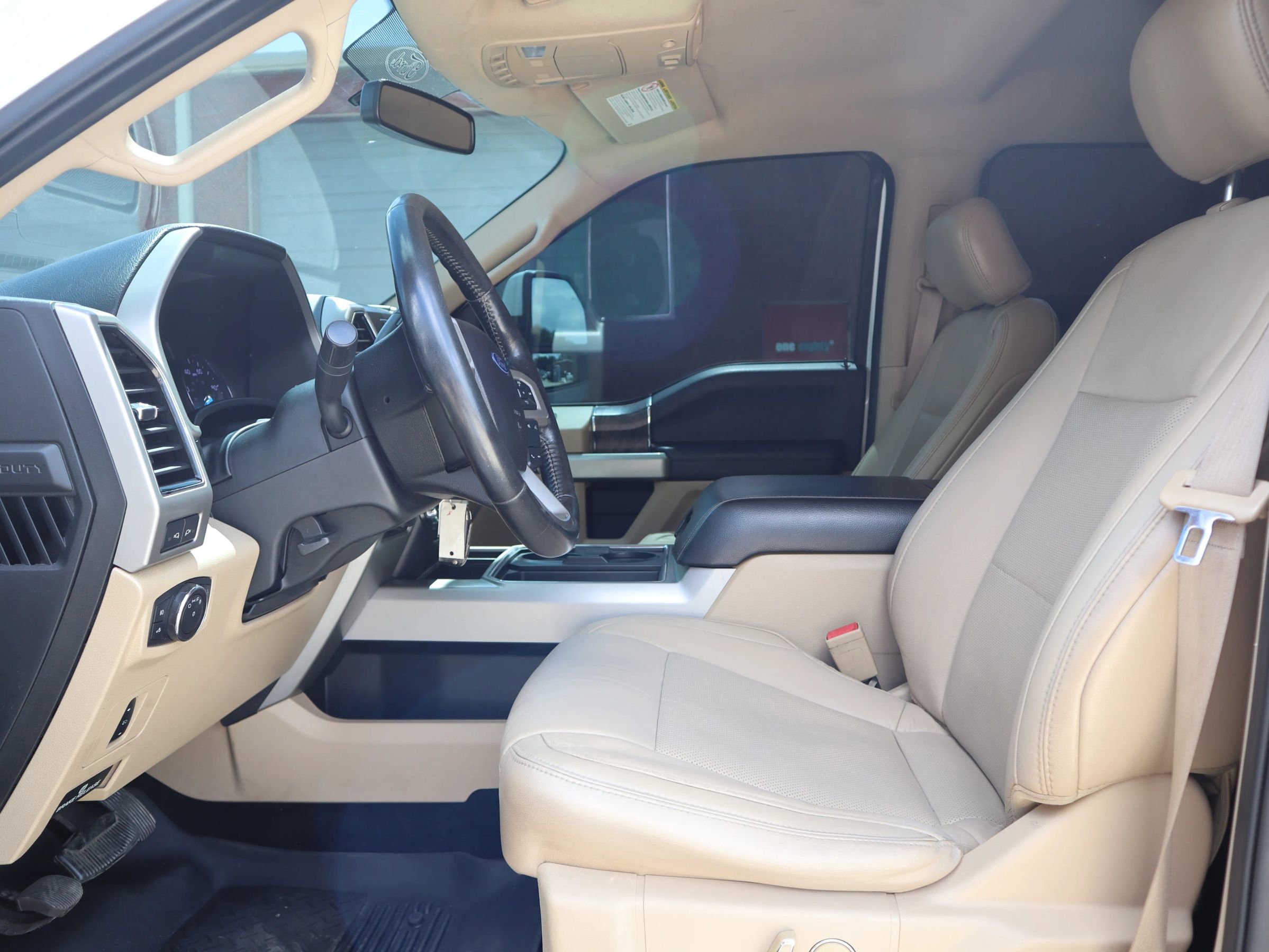 Used 2019 Ford F250 Lariat w/ Lariat Value Package image 12