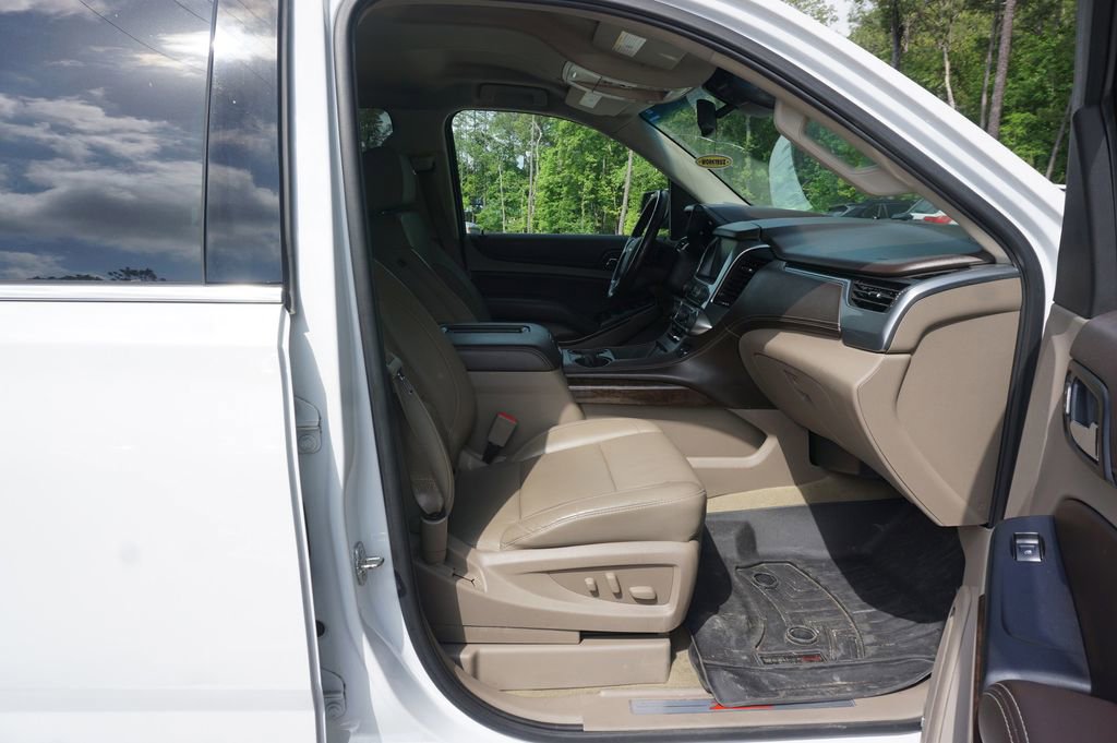 Used 2016 Chevrolet Tahoe LT w/ Luxury Package AWD/4WD image 17