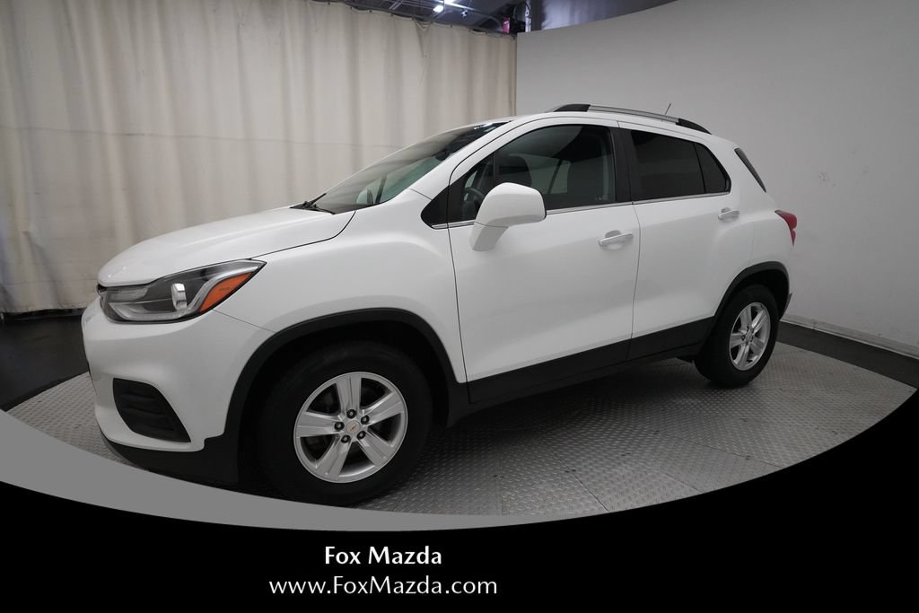 Used 2018 Chevrolet Trax LT w/ LT Convenience Package FWD image 1