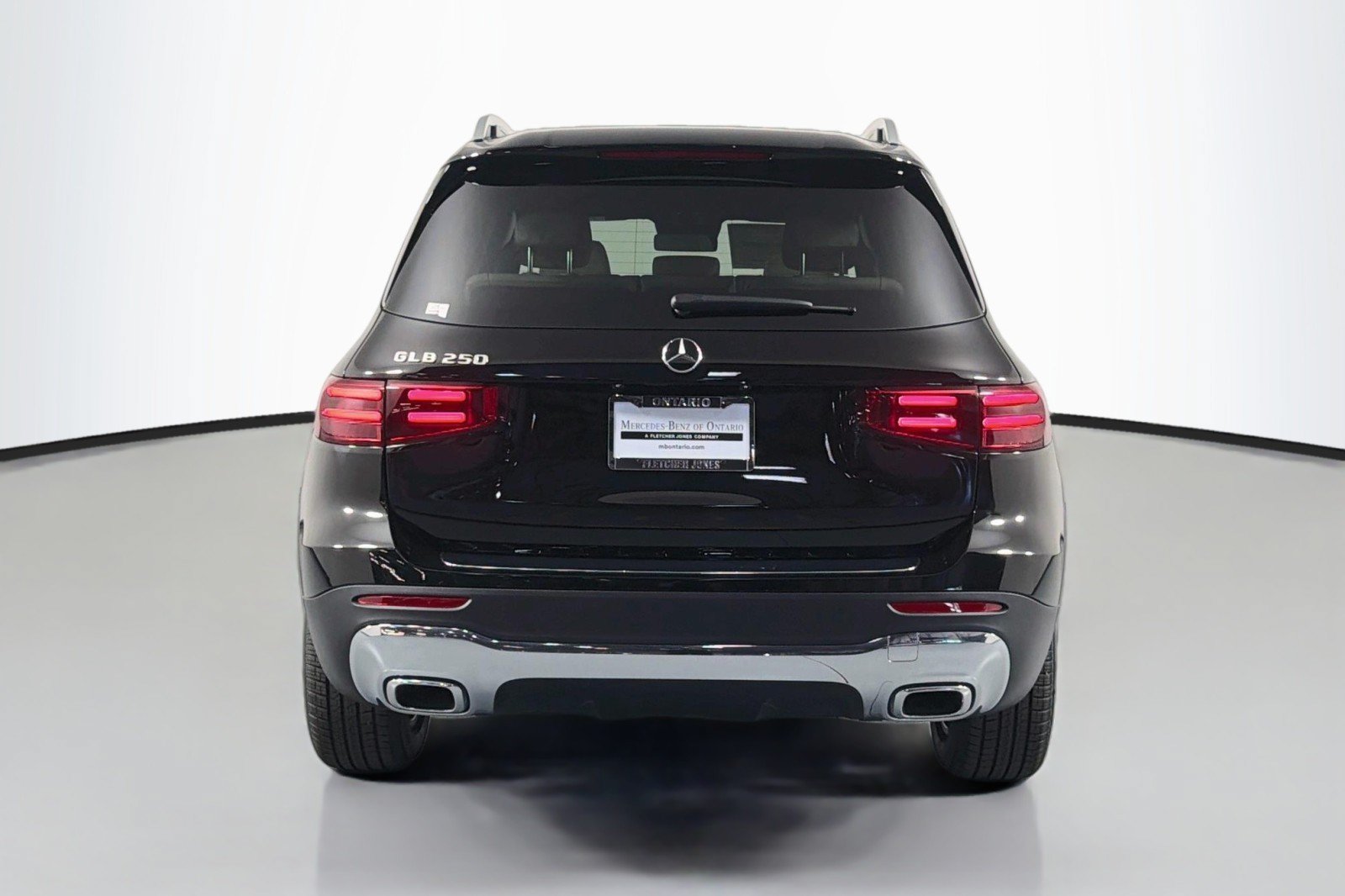 New 2026 Mercedes-Benz GLB 250 image 3