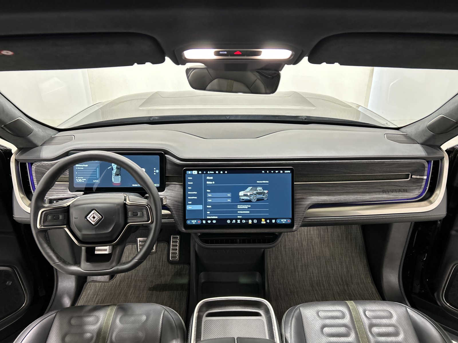 Used 2024 Rivian R1T Adventure AWD/4WD image 25