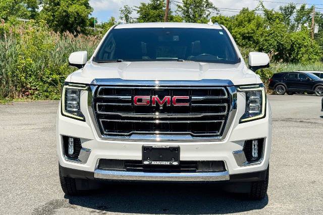 Used 2022 GMC Yukon XL SLT w/ SLT Premium Package AWD/4WD image 8