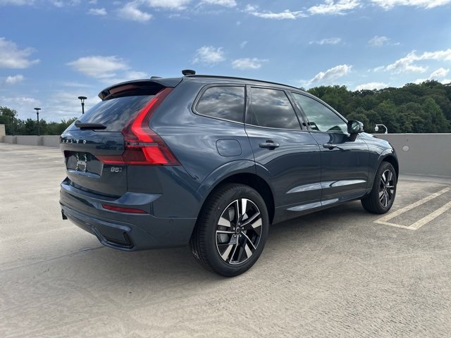 New 2026 Volvo XC60 B5 Plus w/ Climate Package image 7