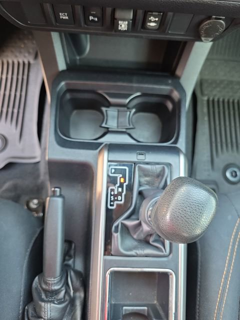 Used 2019 Toyota Tacoma SR5 RWD image 23