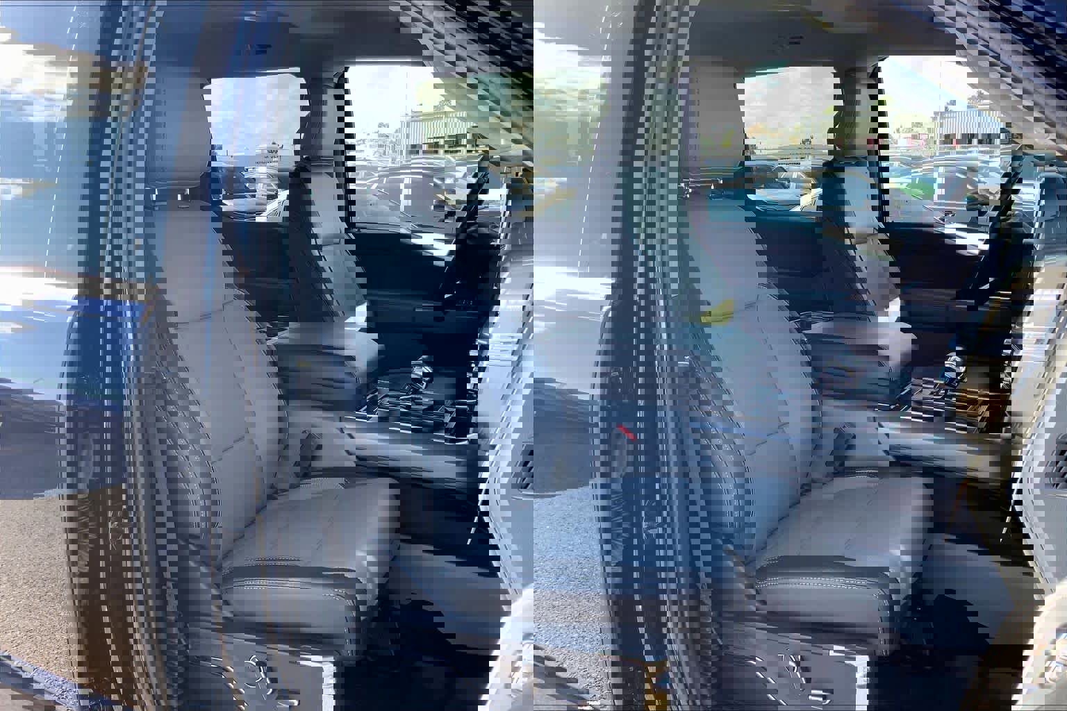 Certified 2022 Ford F150 Lariat w/ Equipment Group 502A High image 8