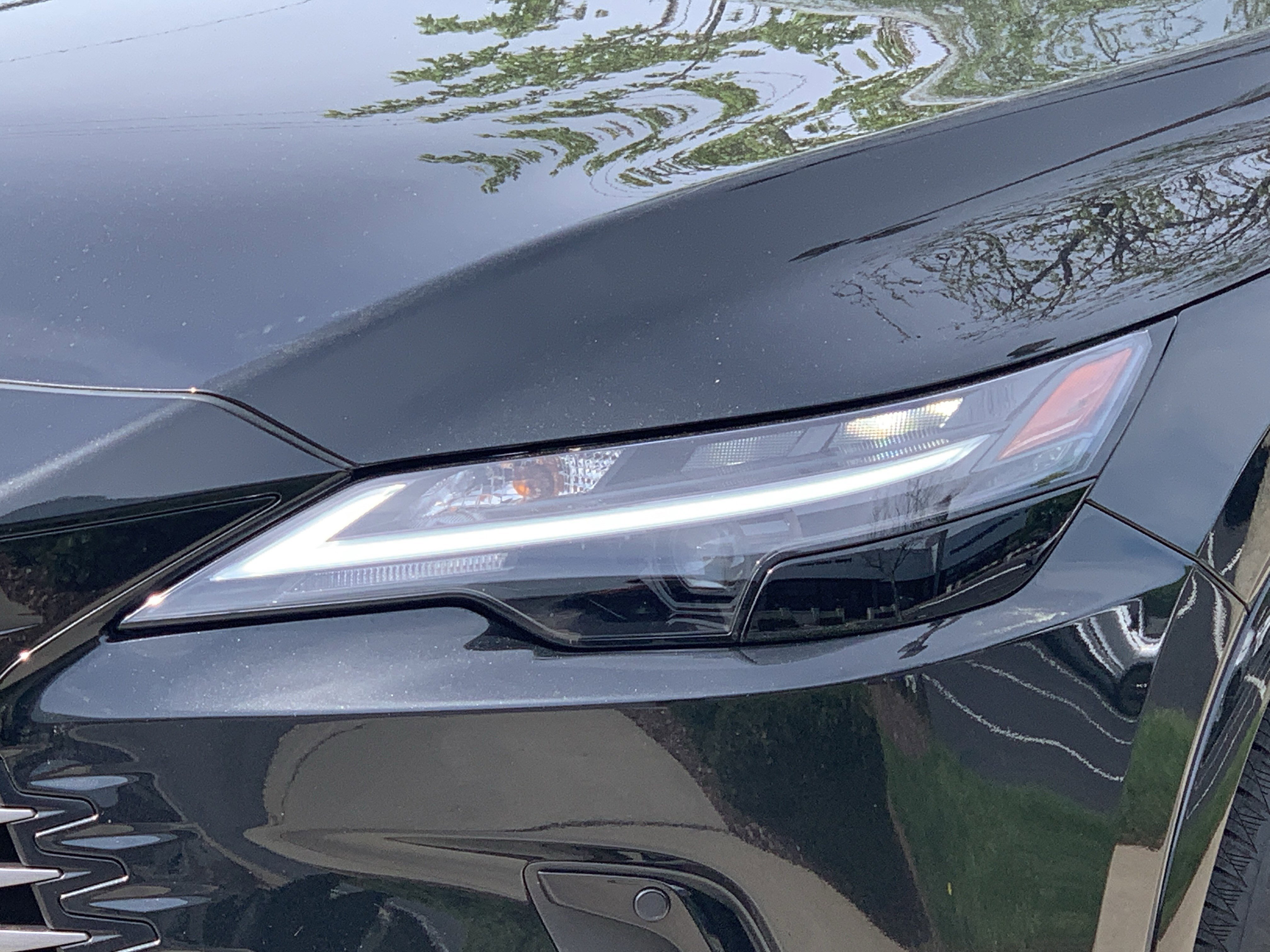 Certified 2025 Lexus RX 350 Premium w/ Accessory Package (Z1) image 6