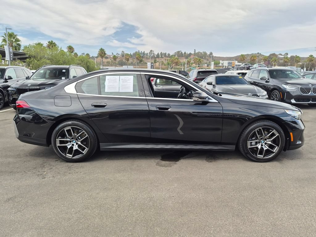Used 2026 BMW 540i xDrive AWD/4WD image 3