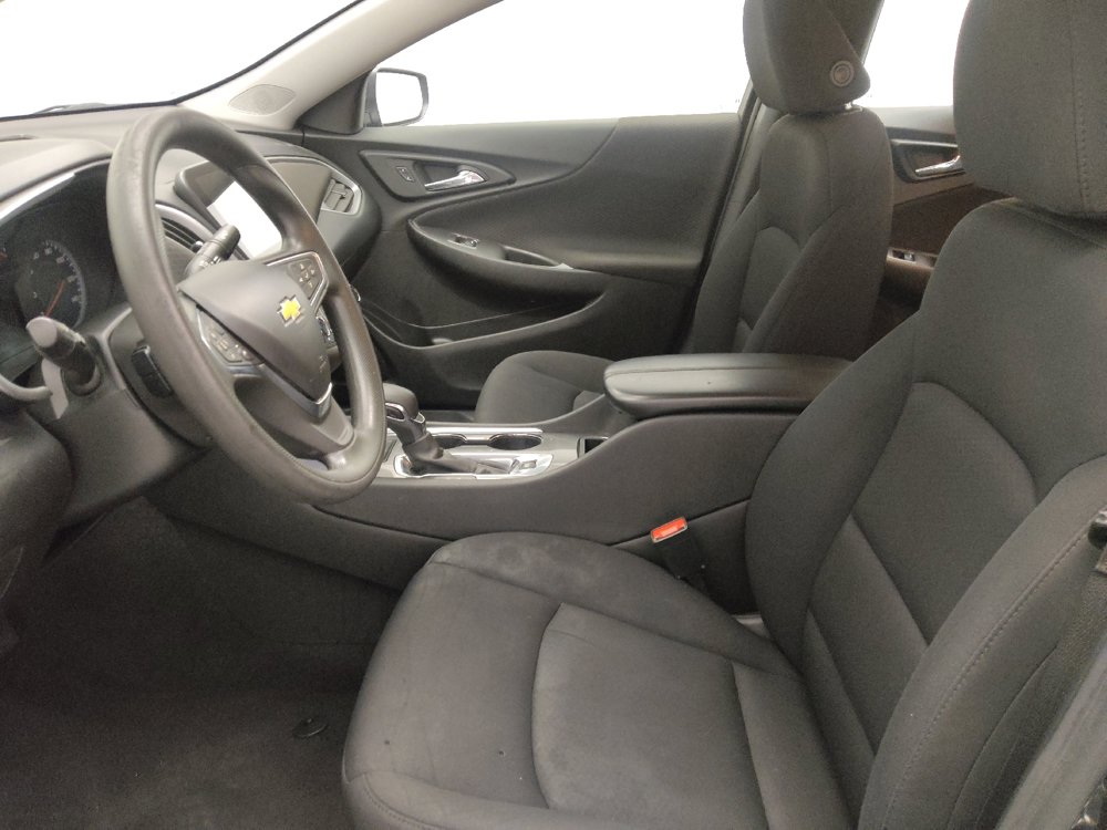 Used 2023 Chevrolet Malibu LT FWD image 17