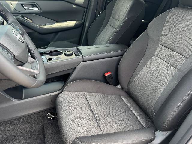 Certified 2026 Nissan Rogue SV image 6