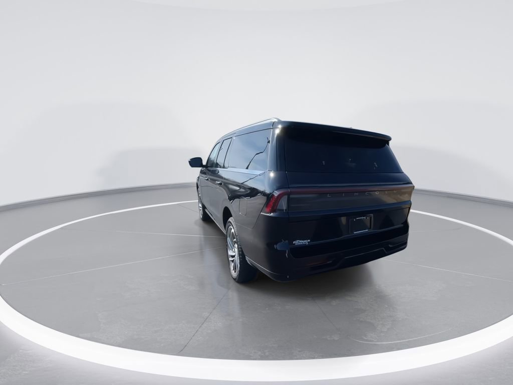 New 2026 Lincoln Navigator L Reserve image 6