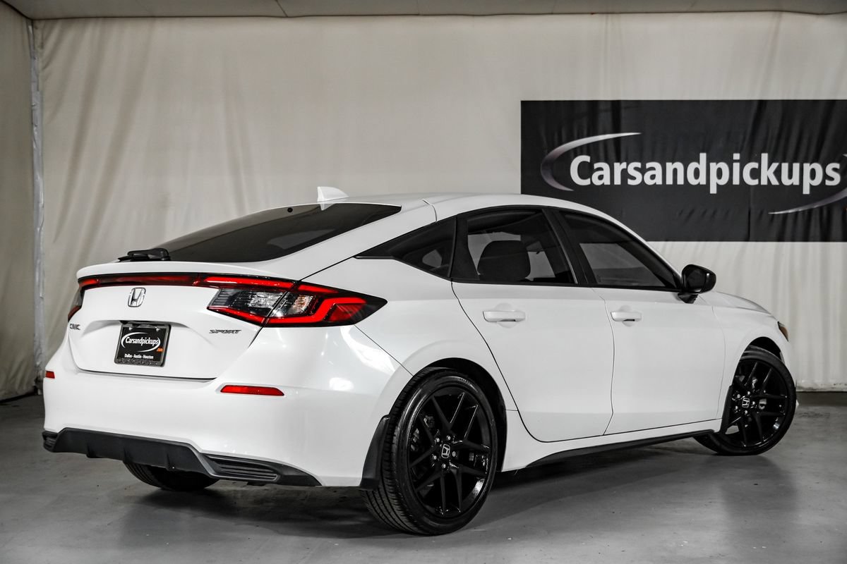 Used 2023 Honda Civic Sport image 8