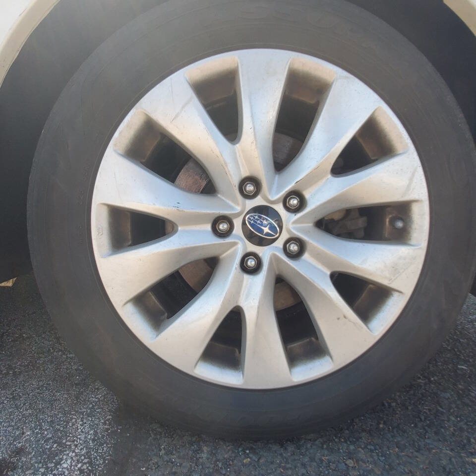 Used 2015 Subaru Legacy 2.5i Premium w/ Moonroof Package image 23