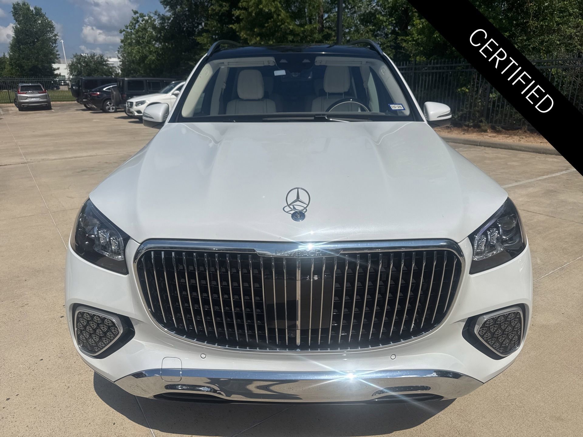 Used 2025 Mercedes-Benz Maybach GLS 600 4MATIC image 2